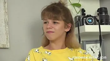 Muie in masina